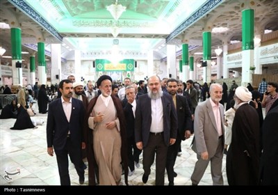 تشرف وزیر تجارت و بازرگانی پاکستان به حرم حضرت معصومه(س)