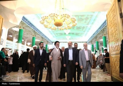تشرف وزیر تجارت و بازرگانی پاکستان به حرم حضرت معصومه(س)