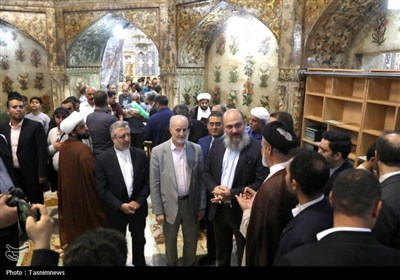 تشرف وزیر تجارت و بازرگانی پاکستان به حرم حضرت معصومه(س)