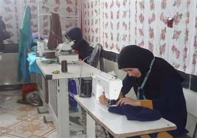 از مزرعه تا کارگاه؛ بانوی خیاطی که چراغ اشتغال را در روستا روشن کرد