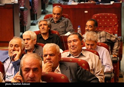 دیدار پیشکسوتان دفاع مقدس استان کرمان با استاندار
