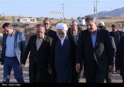 کلنگ زنی و افتتاح چند پروژه عمرانی بنیاد مسکن