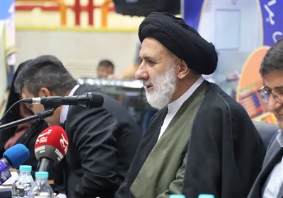 توسعه فیزیکی مدارس باید با آبادانی اندیشه دانش‌آموزان همراه باشد