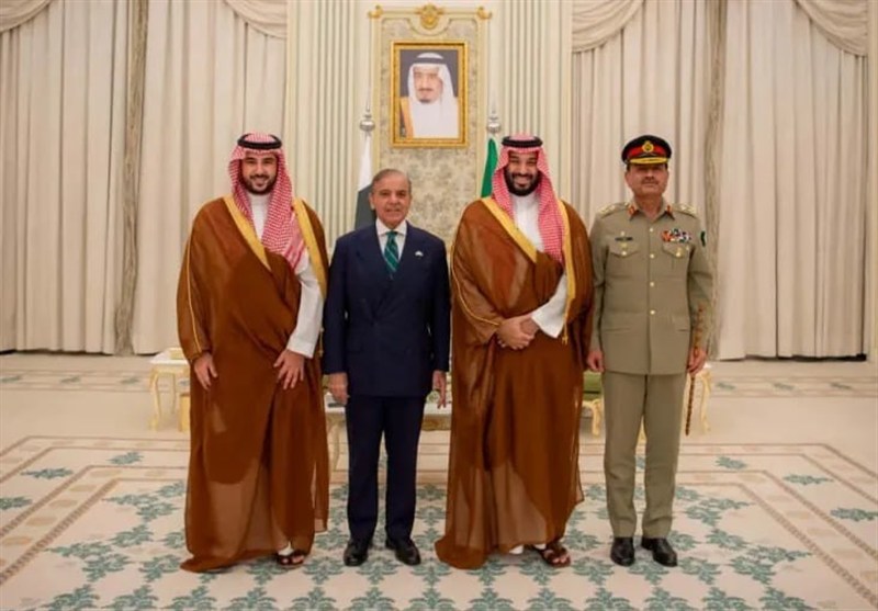 Saudi Arabia, Pakistan Sign Defense Pact as Israeli Aggression Inflames Region