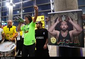 Heroes Return: Iranian Wrestling Champions Greeted by Throngs at Tehran Airport