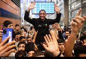 Heroes Return: Iranian Wrestling Champions Greeted by Throngs at Tehran Airport