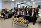 مدیرعامل بیمه البرز: همسو با سیاست های کلان دولت و تحقق تأکیدات رهبری در خدمت به مردم، حرکت می کنیم