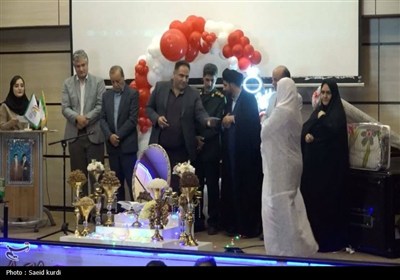 اهدای 50 سری کمک جهیزیه به نوعروسان کردستانی