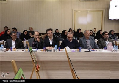 هم‌اندیشی استاندار اردبیل با نخبگان و ایثارگران برای ترسیم نقشه توسعه استان