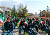 وزیر آموزش و پرورش «زنگ جوانه‌ها» را نواخت/ دانش آموزان پایه هفتم راهی کلاس