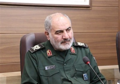 نيروهاي،مسلح،دفاع،مقدس،انقلاب،جنگ،استان،همدان،دشمن،مولفه،روز ...