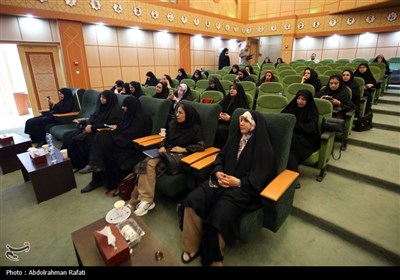 نشست خبری مدیرکل حفظ آثار و نشر ارزشهای دفاع مقدس همدان