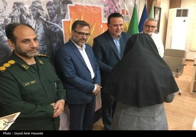تجلیل از حماسه‌نگاران، عکاسان و خبرنگاران دفاع مقدس استان بوشهر