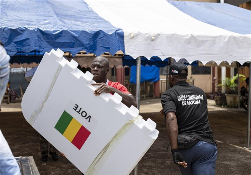 Guinea Votes on New Constitution to Move from Military to Civilian Rule