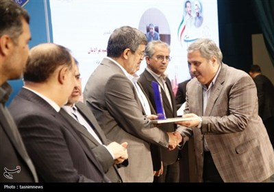 تجلیل از ادارات برتر جشنواره شهید رجایی یزد