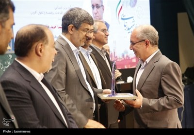 مديريت،استان،برتر،اداره،تقدير،عنوان،يزد،معرفي،گروه،آب،دليل،توسعه