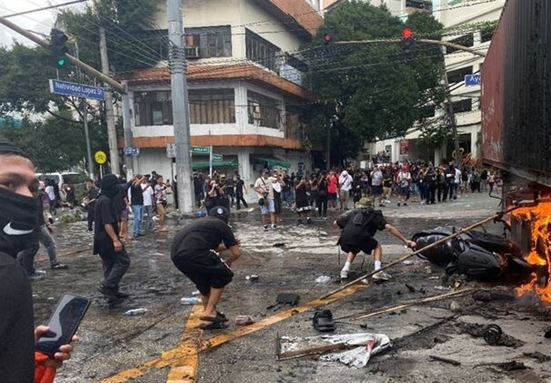 Arrest Tally Grows after Philippine Anti Corruption Protest Clashes