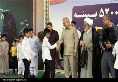 توزیع 52 هزار بسته تحصیلی در هرمزگان