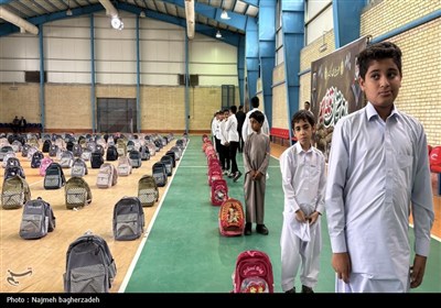 توزیع 52 هزار بسته تحصیلی در هرمزگان