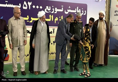 توزیع 52 هزار بسته تحصیلی در هرمزگان