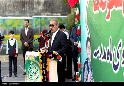 نواخته شدن زنگ شکوفه‌ها