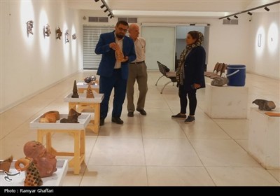 نمایشگاه عکس و مجسمه در گالری هنر سنندج