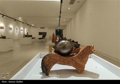 نمایشگاه عکس و مجسمه در گالری هنر سنندج