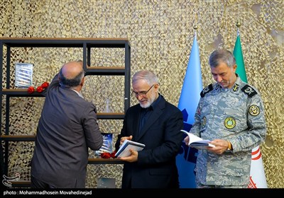 رونمایی از مجموعه مستند موج حقیقت