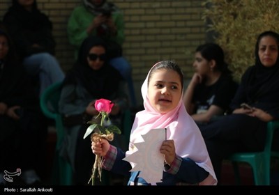 جشن شکوفه‌ها در کرمان