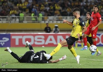 شکست سپاهان در برابر قهرمان لیگ
