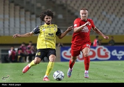 شکست سپاهان در برابر قهرمان لیگ