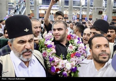 ورود تیم ملی کشتی فرنگی به ایران