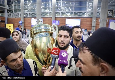 ورود تیم ملی کشتی فرنگی به ایران