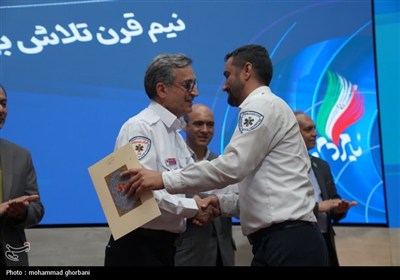 تقدیر از تلاشگران عرصه فوریت‌های پزشکی در جشن ملی اورژانس 115 بیرجند