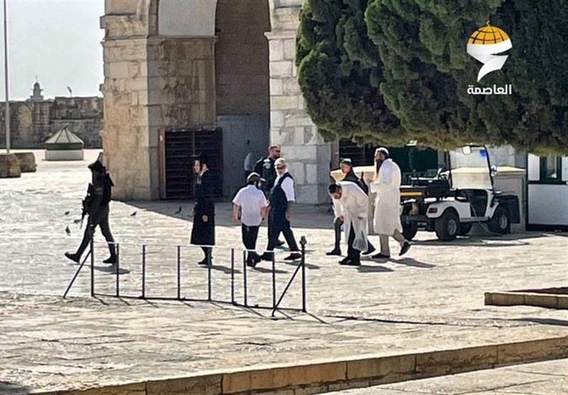 المستوطنون يدنسون الأقصى بعيد رأس السنة العبرية