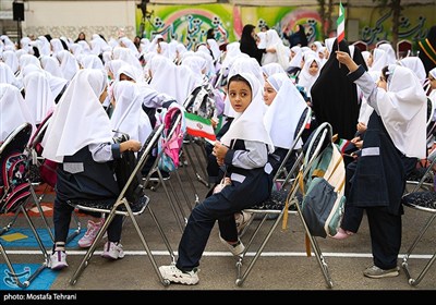 آیین بازگشایی مدارس در مدرسه شهید رحمانی