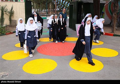 آیین بازگشایی مدارس در مدرسه شهید رحمانی