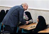حضور رئیس مجلس در مدرسه دخترانه فاطمیون تهران به مناسبت آغاز سال تحصیلی جدید