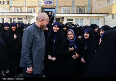 حضور رئیس مجلس در مدرسه دخترانه فاطمیون تهران به مناسبت آغاز سال تحصیلی جدید