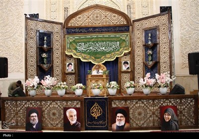 محفل انس با قرآن کریم؛ گرامی‌داشت هفته دفاع مقدس در حرم شاهچراغ