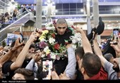 Гордые члены сборной Ирана по греко-римской борьбе возвращаются на родину