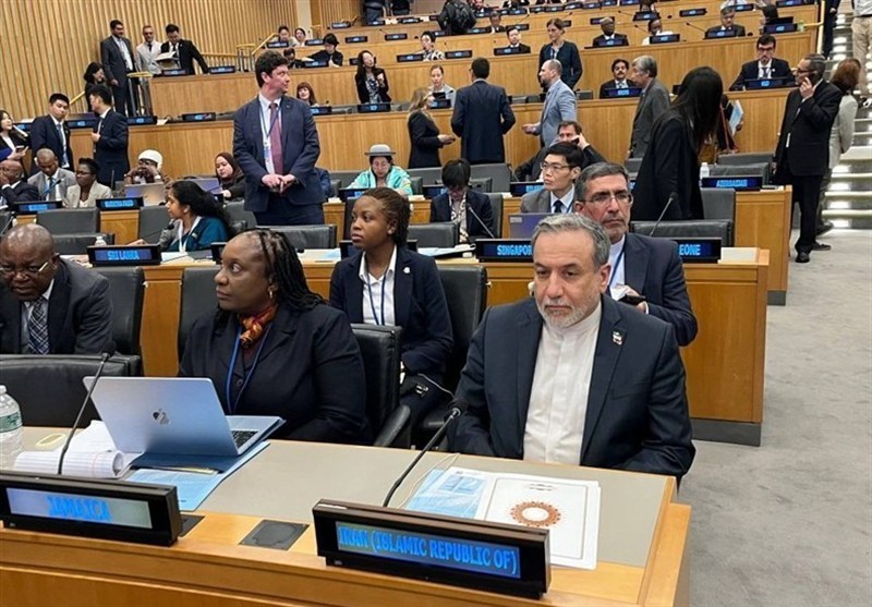 Iranian FM Urges Rejection of Unilateralism at UN Meeting