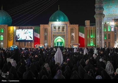 زمزمه دعای توسل در میعادگاه منتظران