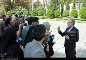 حسین سیمایی‌صراف وزیر علوم، تحقیقات و فناوری در حاشیه جلسه امروز هیئت دولت در جمع خبرنگاران