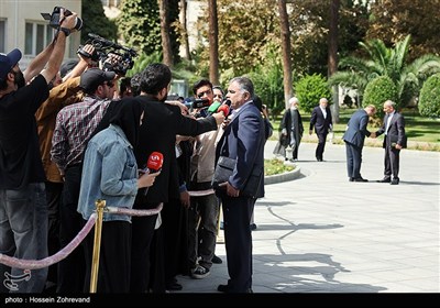در حاشیه جلسه هیئت دولت