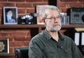لاریجانی: آمریکایی ها اصرار دارند درباره صنعت موشکی هم مذاکره کنیم