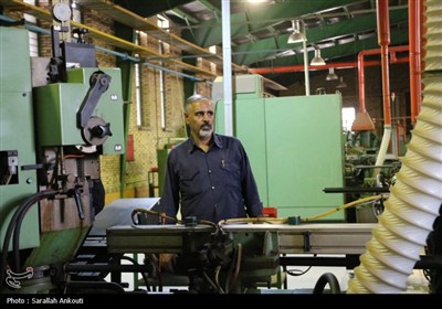 بازدید استاندار کرمان از چند واحد صنعتی