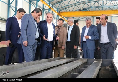 بازدید استاندار کرمان از چند واحد صنعتی