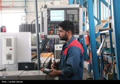 بازدید استاندار کرمان از چند واحد صنعتی