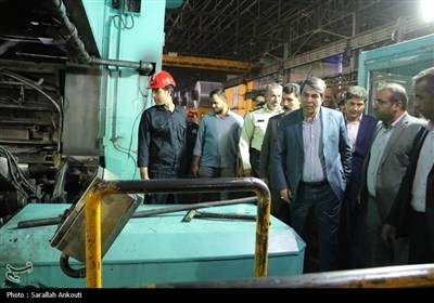 بازدید استاندار کرمان از چند واحد صنعتی